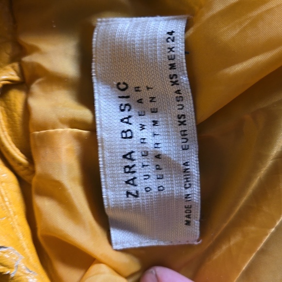 Zara Basic Outerware Women's Yellow Mustard Faux Leather Motorcyc Jacket Size XS - Picture 8 of 15